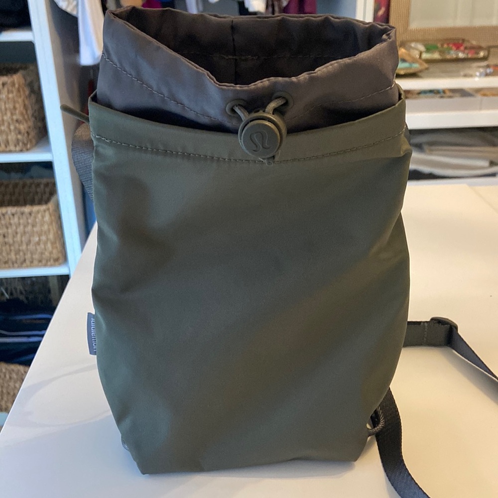 NWOT never used Lululemon water bottle crossbody